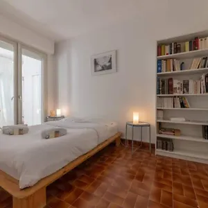 https://grand-appartement-lumineux-pour-2-a-4-personnes-a.aixenprovencehotels.org