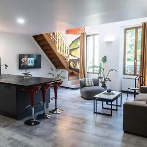 https://duplex-street-art-centre-ville.aixenprovencehotels.org