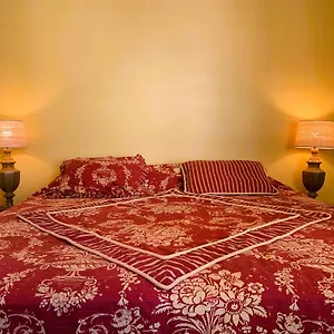 https://place-du-palais-des-papes-3-chambres-3-salles-de-bain.aixenprovencehotels.org